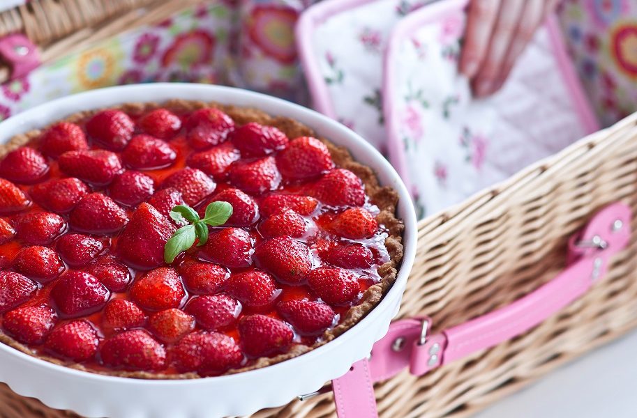 Tarta z truskawkami i kremem – przygotuj francuskiego klasyka