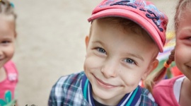 UNICEF: Rosną nierówności społeczne wśród dzieci w państwach wysokorozwiniętych Dziecko, LIFESTYLE - W Polsce najmniejsze nierówności są w edukacji zaś największe w zdrowiu i zadowoleniu z życia. Najnowszy raport UNICEF Równe szanse dla dzieci? analizuje nierówności społeczne wśród dzieci w zakresie warunków materialnych, edukacji, zdrowia oraz zadowolenia z życia.