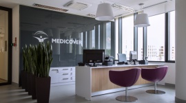 Advertis dla Centrum Medicover Klimczaka Zdrowie, BIZNES - Przestronne i funkcjonalne wnętrza oraz innowacyjny model wizyty lekarskiej sprawiają, że Centrum Medicover Klimczaka to jedna z najnowocześniejszych placówek medycznych w Polsce.