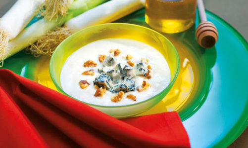ZUPA Z POREM, ZIEMNIAKAMI I SEREM GORGONZOLA