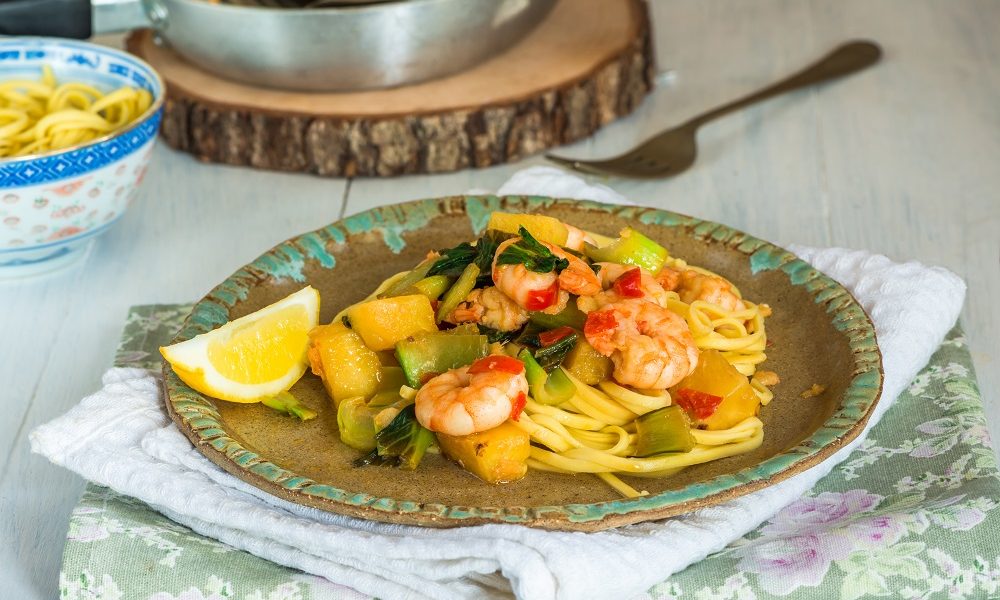 Pasta z owocami sposób na udany obiad