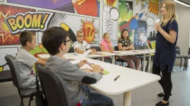 Darmowe lekcje języka angielskiego w Bytomiu Dziecko, LIFESTYLE - W styczniowe i lutowe soboty Agora Bytom zaprasza na kreatywne lekcje języka angielskiego dla dzieci. Motywem przewodnim będą odkrycia i wynalazki. Pierwsze spotkanie już 13 stycznia. Udział jest bezpłatny.