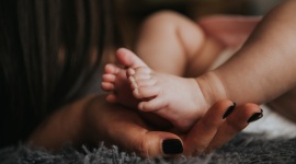 Pięć cennych rad dla świeżo upieczonej mamy na czas w połogu