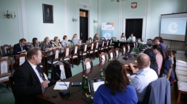 Poprawa dostępu do leczenia chorych na cukrzycę typu 2 w Polsce BIZNES, Farmacja - Chociaż cukrzyca po raz kolejny znalazła się na liście priorytetów Ministerstwa Zdrowia, w Polsce wciąż brakuje konkretnych działań, zmierzających do poprawy dostępu chorych na cukrzycę typu 2 do leczenia zgodnego ze standardami klinicznymi.