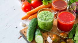 Supermoce żywności. Top 5 produktów polecanych przez dietetyków , LIFESTYLE - Superfoods działają profilaktycznie i wspomagająco w dietoterapiach. Wiele popularnych produktów spożywczych pomaga zapobiegać różnym schorzeniom i wspomaga ich leczenie. Oto superwłaściwości czosnku, żurawiny, soczewicy, cynamonu i brokułów.
