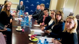Pacjenci z pierwotnie postępującą postacią SM apelują do Ministra Zdrowia , LIFESTYLE - Osoby z pierwotnie postępująca postacią stwardnienia rozsianego (PPMS) apelują do ministra zdrowia, Łukasza Szumowskiego