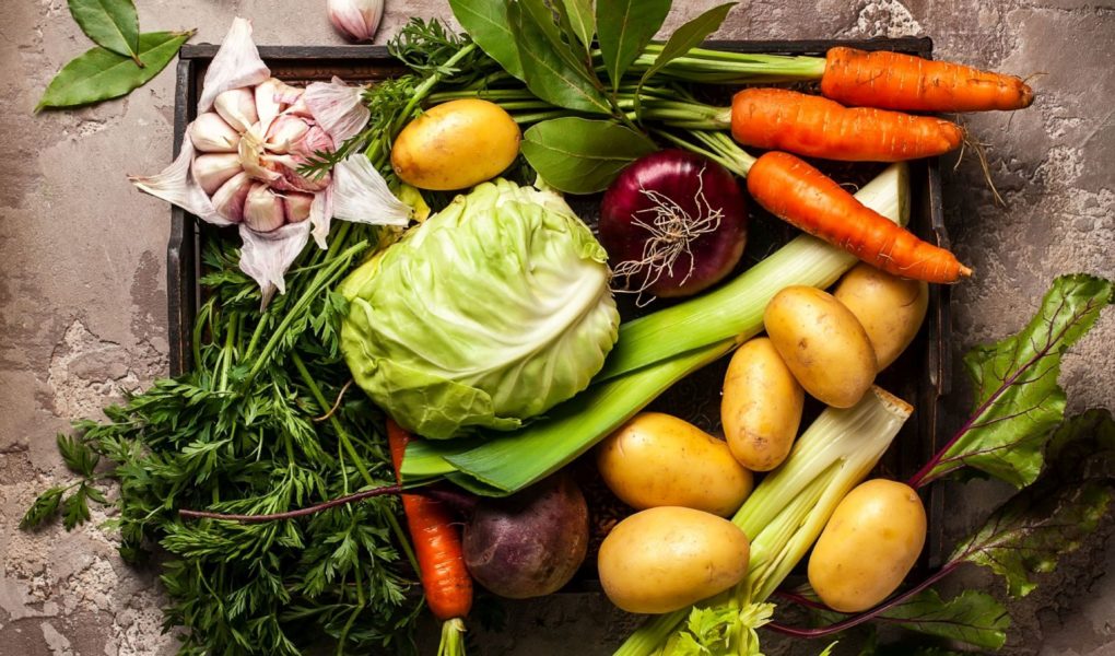 WAKACYJNA DIETA CO JEŚĆ W OKRESIE LETNIM?