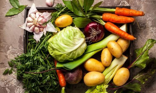WAKACYJNA DIETA CO JEŚĆ W OKRESIE LETNIM?