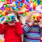 Jak elementy planu daltońskiego wpływają na rozwój i samodzielność dziecka