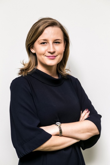 Czy nianie powinny obdarowywać swoich milusińskich z okazji św. Mikołaja? Dziecko, LIFESTYLE - Zbliża się czas, gdy będziemy musieli zdecydować, jakie (i czy w ogóle) prezenty damy naszym podopiecznym z okazji dnia św. Mikołaja czy Świąt Bożego Narodzenia. Czy nianie powinny podarować coś swoim milusińskim?