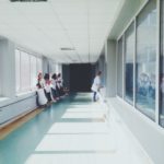 Kolejki, wizyty prywatne i brak lekarzy ? taka była opieka medyczna w 2019