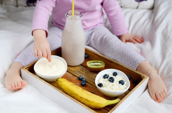 Szybko, ale nadal zdrowo czyli dieta dziecka w czasach pandemii Dziecko, LIFESTYLE - Przygotowanie każdego dnia 5 zbilansowanych posiłków dla całej rodziny jest wyzwaniem. Być może parę dietetycznych patentów pozwoli zaoszczędzić chociaż kilka minut w ciągu dnia. Wielkimi krokami zbliża się Dzień Matki i Dzień Dziecka.