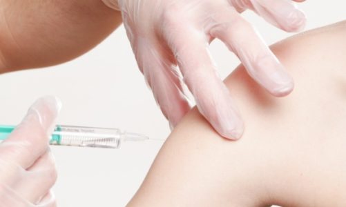 Platforma Salesforce Work.com for Vaccines pomoże w dystrybucji szczepionek