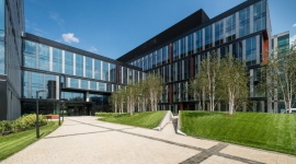 AstraZeneca dołącza do partnerstwa na rzecz zrównoważonego rozwoju BIZNES, Farmacja - Podczas III edycji Krajowego Forum Interesariuszy Agendy 2030 ogłoszono nowych sygnatariuszy Partnerstwa na rzecz realizacji celów zrównoważonego rozwoju w Polsce?. Wśród grona podmiotów, które dołączyły do inicjatywy, znalazła się globalna firma biofarmaceutyczna AstraZeneca.