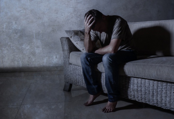 Psycholog o SAD, czyli depresji sezonowej jak sobie z nią radzić? Psychologia, LIFESTYLE - O tym, jak wspomagać swoje zdrowie psychiczne jesienią mówi Mateusz Kempiński, psycholog z Centrum Medycznego CMP.