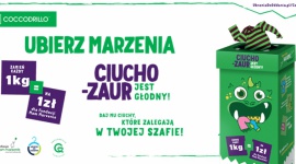 Akcja Ubierz Marzenia również w sklepach stacjonarnych Coccodrillo! Dziecko, LIFESTYLE - Masz dziecięce ubrania, które zalegają na dnie Twojej szafy? Nakarm Ciuchozaura i pomóż spełnić marzenia najmłodszych! Już dziś zamów bezpłatnego kuriera, który odbierze Twoją paczkę. Możesz też samodzielnie dostarczyć ubrania do sklepów stacjonarnych Coccodrillo!