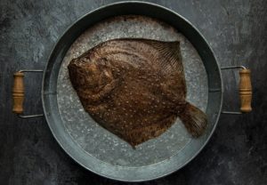 20 marca, obchodzony jako Międzynarodowy Dzień Bez Mięsa (Meatout Day) dlatego pora na: Turbot w roli głównej ? ryba, której się nie oprzesz