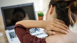 Ortopeda czy neurochirurg ? kto pomoże na ostry ból pleców? Zdrowie, LIFESTYLE - Ostry ból kręgosłupa może pojawić się niespodziewanie, może być też efektem urazów czy nieprawidłowości nasilających się z wiekiem lub upływem czasu. Bez względu na przyczynę ? warto, aby zdiagnozował go specjalista i wdrożył odpowiednie leczenie.